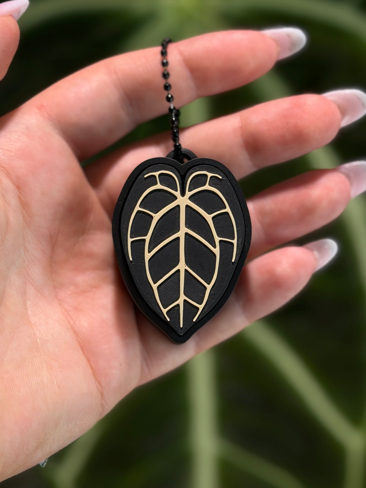 Fidget Leaf Clicker Classic Anthurium in Beige mit mechanischem Switch als Schlüsselanhänger
